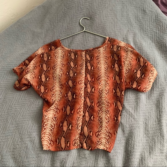 Never worn Day G animal print blouse. - Picture 4 of 4